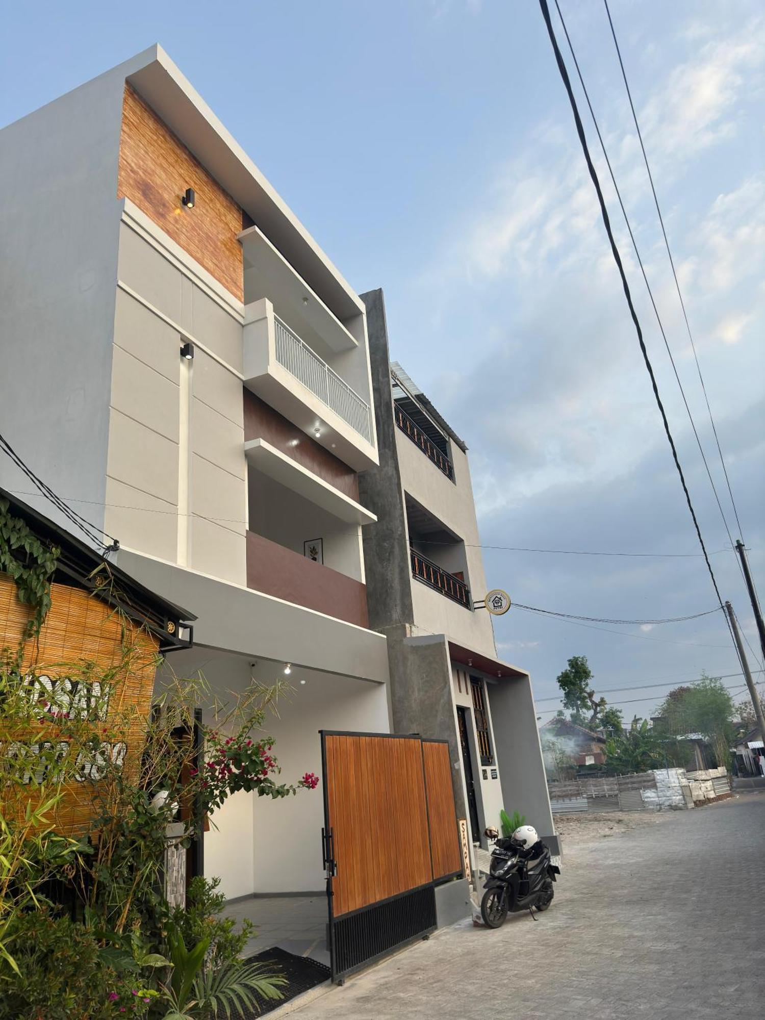 Han Gang Syariah Ponorogo Luaran gambar